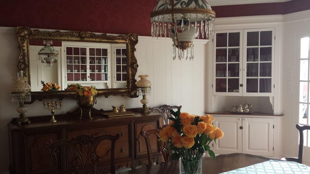 Bed & Breakfast Historic Wilson-guy House Niagara-on-the-Lake