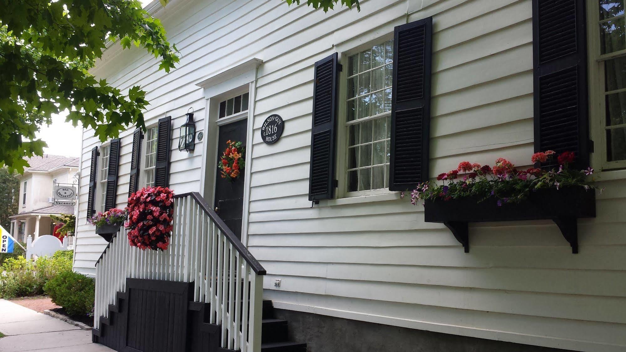 Bed & Breakfast Historic Wilson-guy House Niagara-on-the-Lake